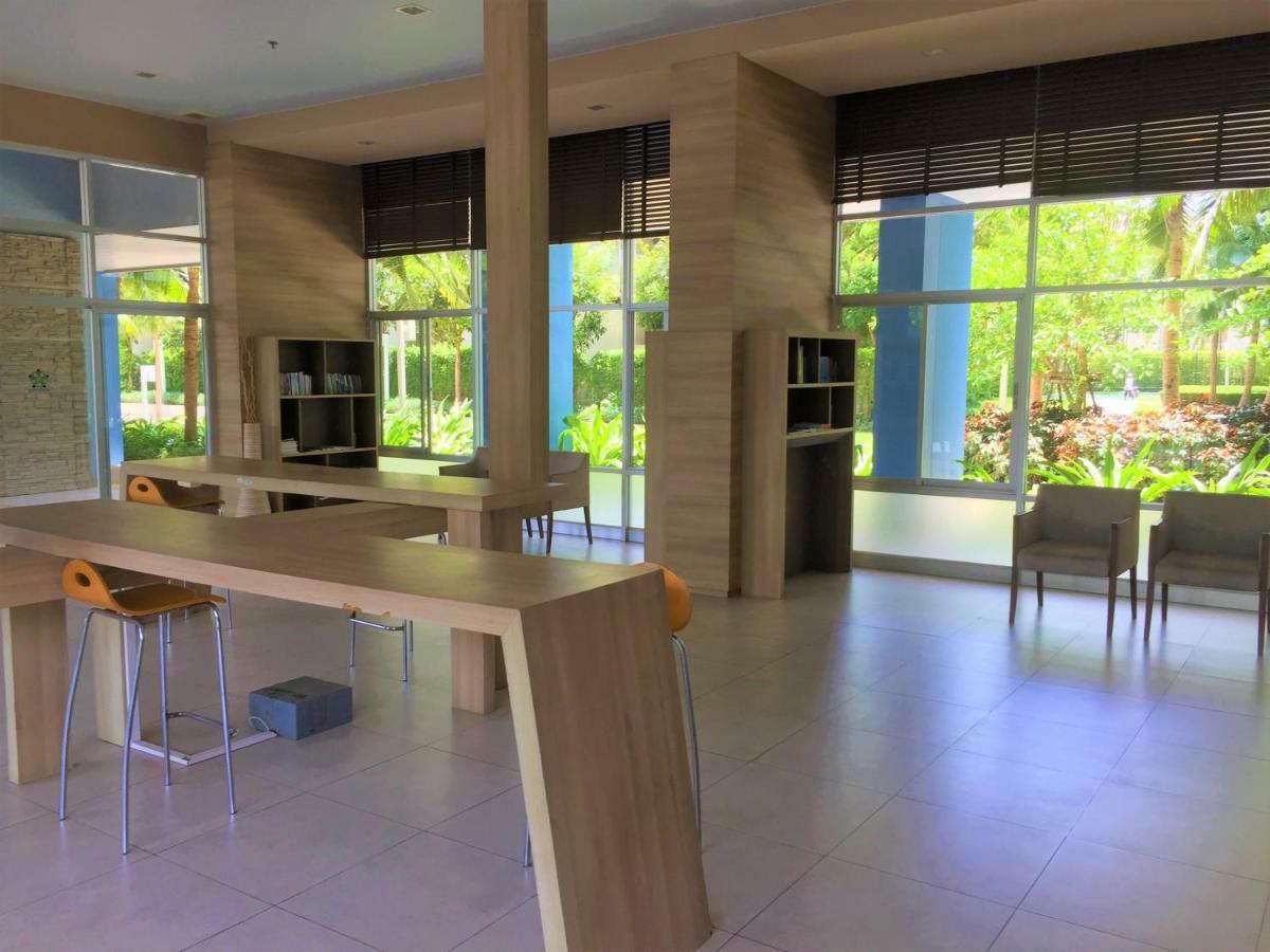 Cosy Lumpini Beachfront One Bedroom Jomtein Джомтиен Бийч Екстериор снимка