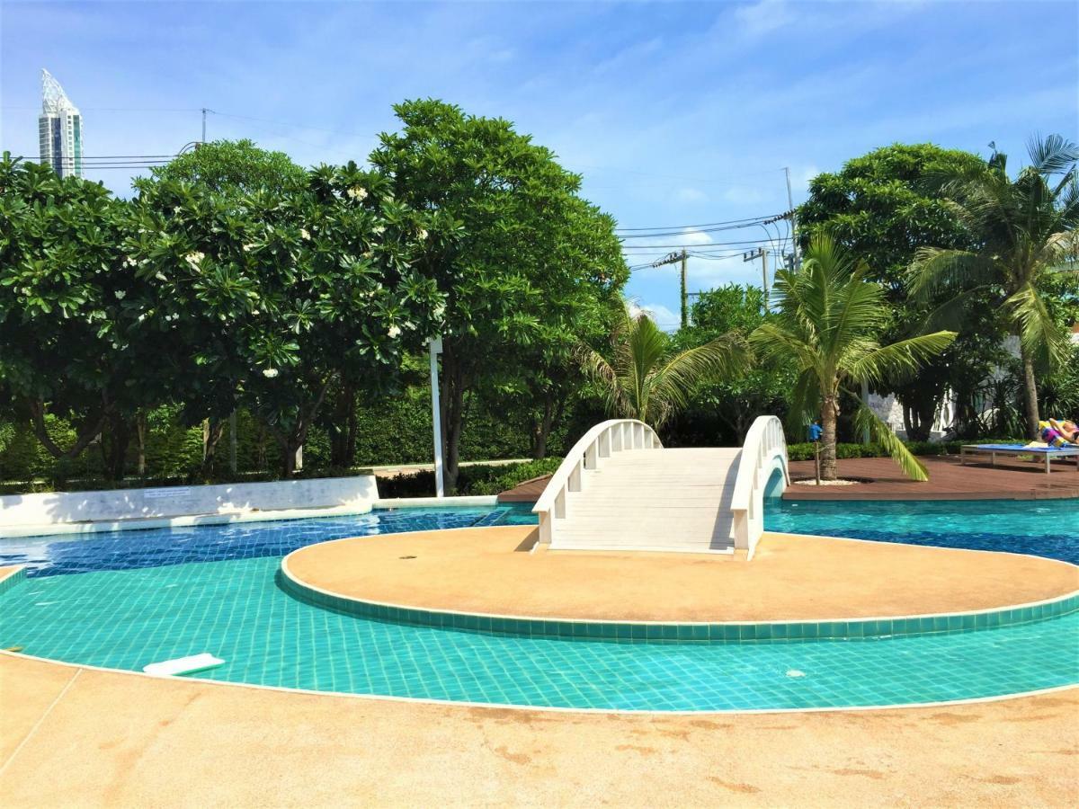 Cosy Lumpini Beachfront One Bedroom Jomtein Джомтиен Бийч Екстериор снимка